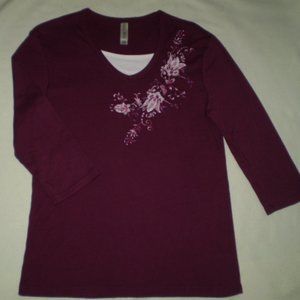 SIZE: MED.~BURGUNDY W/DESIGN KNIT TOP-NWOT'S
